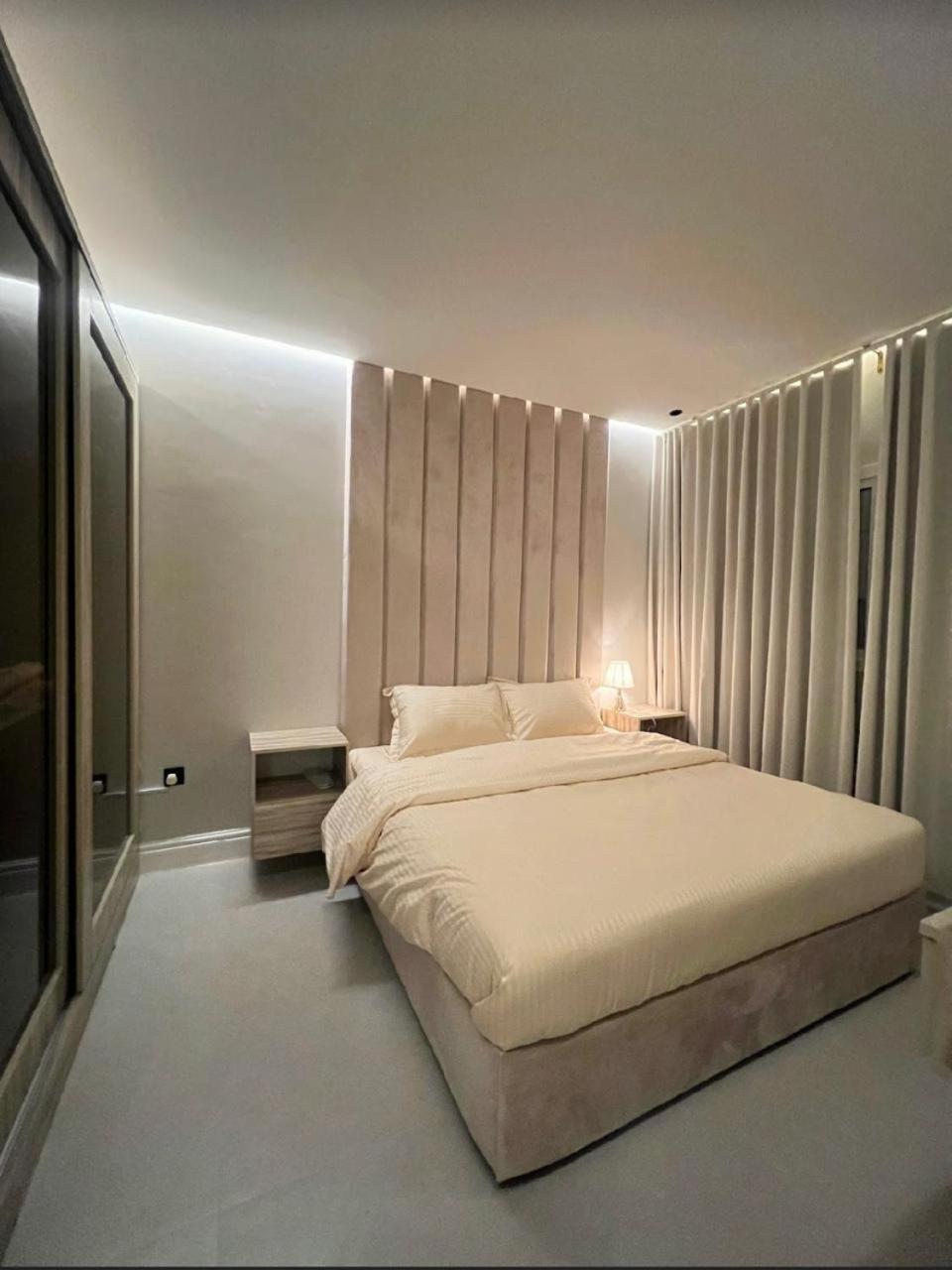 سمارت انترى بالملقا * Riyadh
