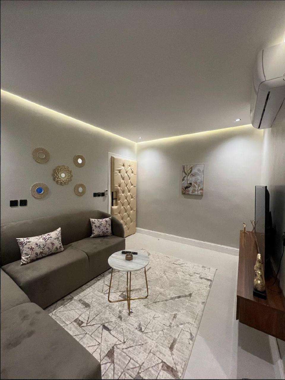 Apartment سمارت انترى بالملقا