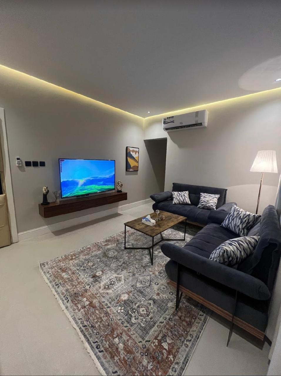 Apartment سمارت انترى بالملقا
