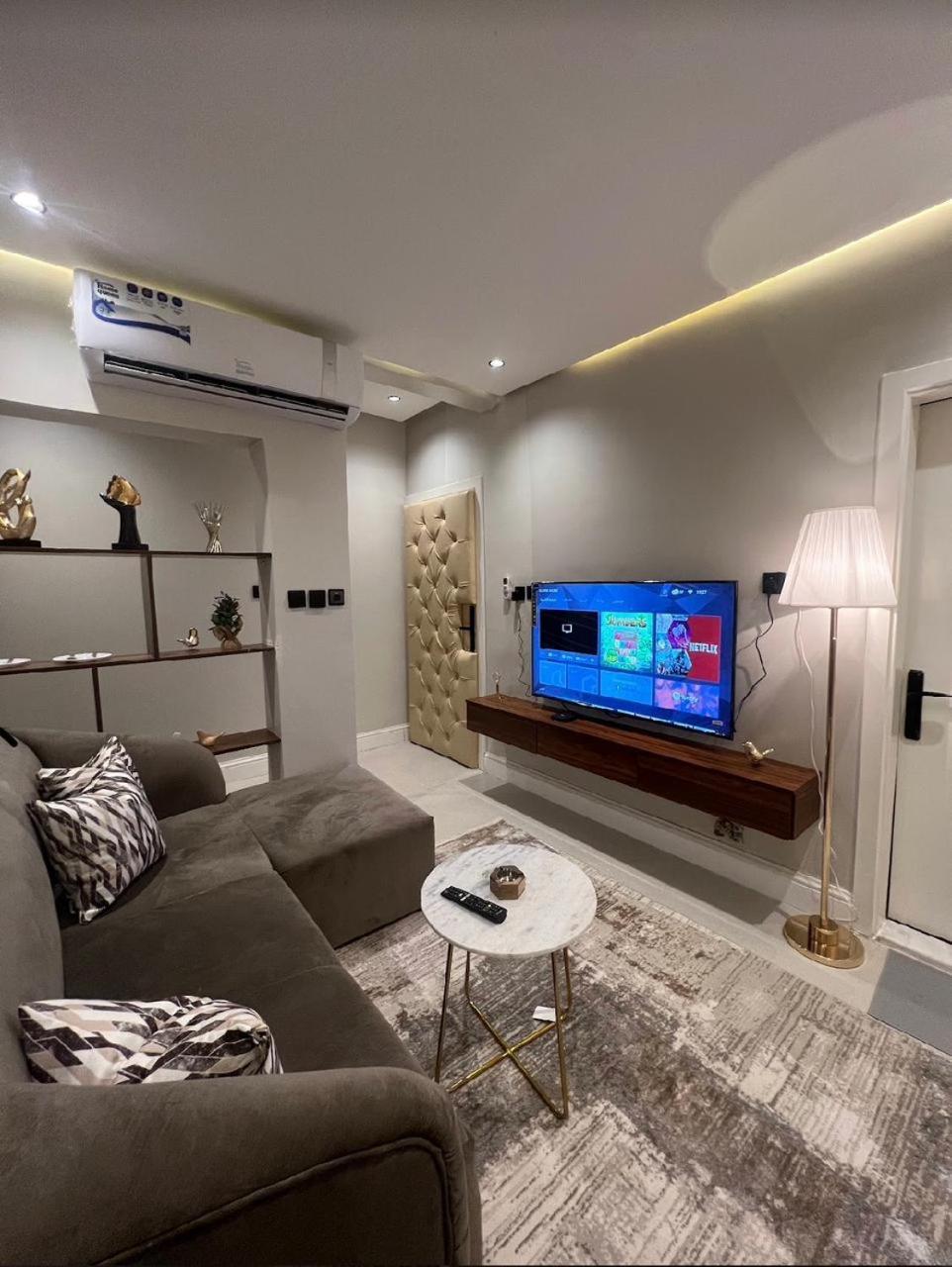 سمارت انترى بالملقا Apartment